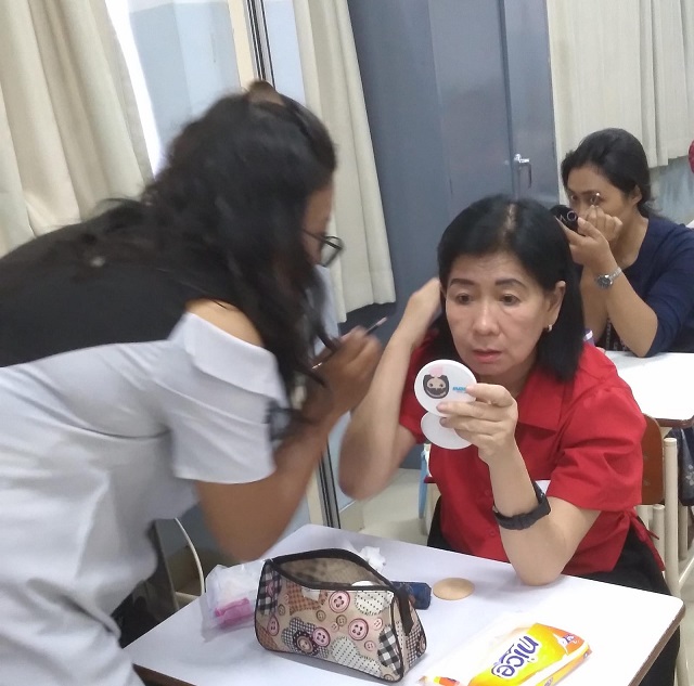 kak saya belum bisa melukis alis3PAKAI